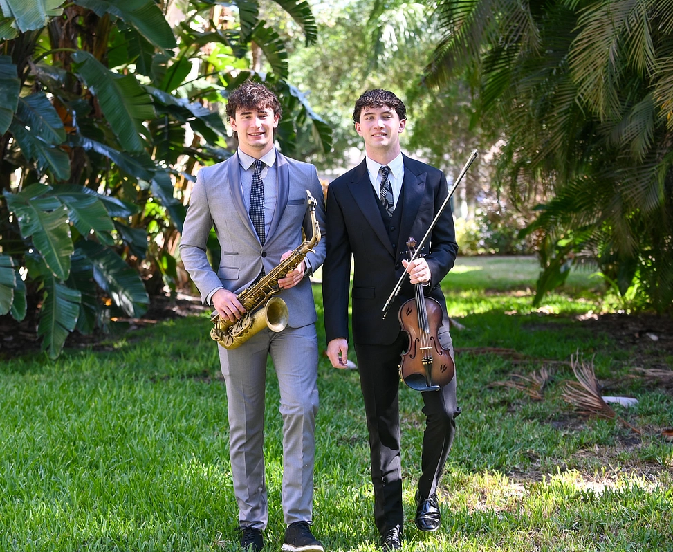 Alex-Sean-Walk